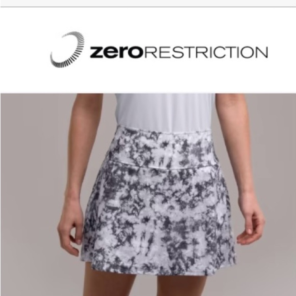 Zero Restriction Tennis Skort Small